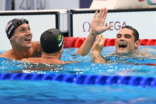 Bruno Fratus, do Minas, percorreu os 50m da piscina do Tokyo Aquatics Centre em 21s57 e levou o bronze