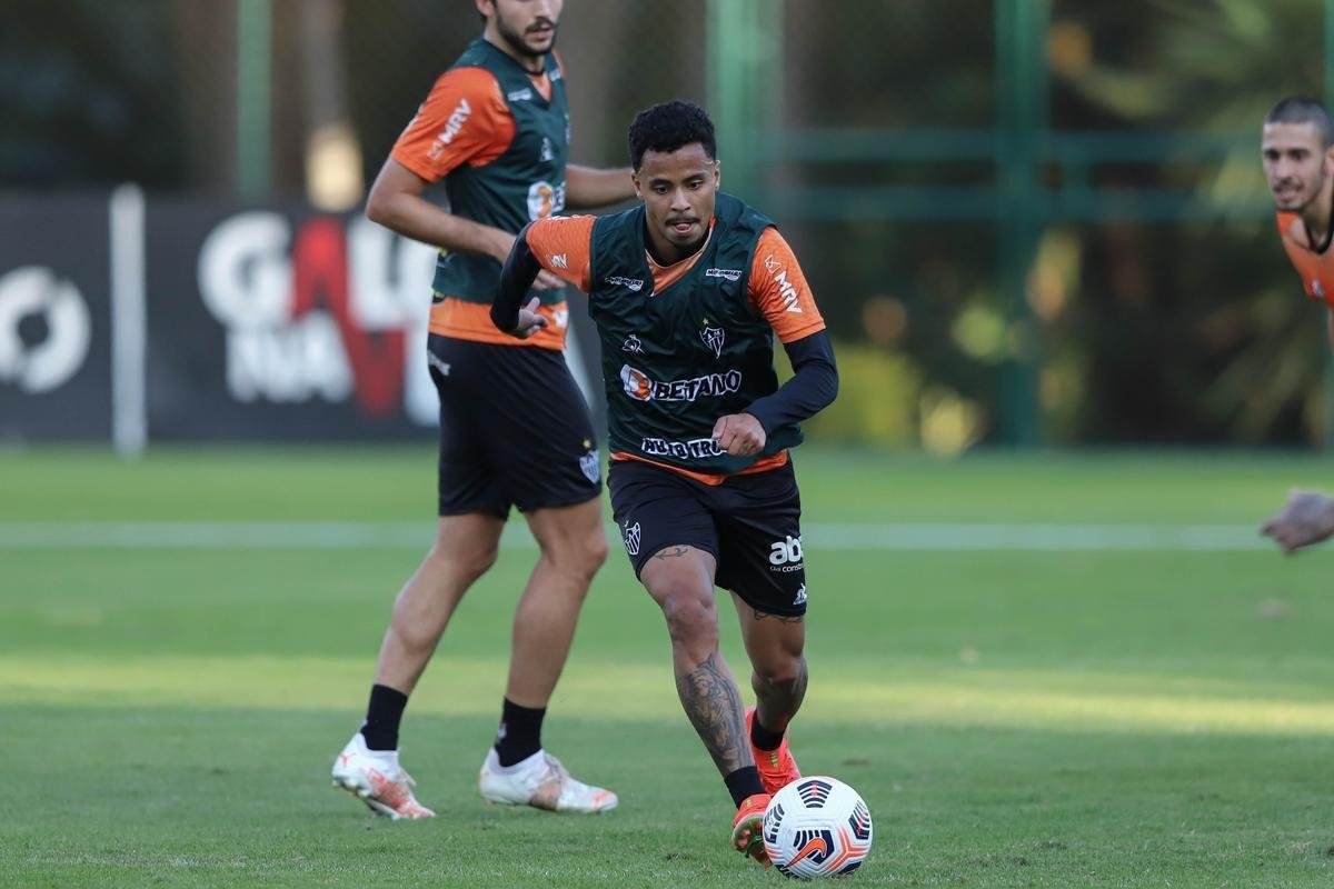 Fotos do treino do Atltico antes da viagem para a Argentina