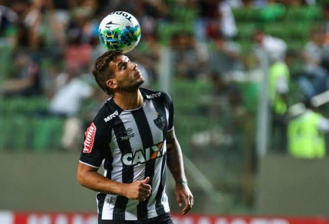 Contratado pelo clube em 2016, foi emprestado ao Figueirense como parte da negociao de compra do atacante Clayton. Em 2017, ele voltou ao Galo e marcou nove gols em 54 partidas. No fim da temporada, ficou sem contrato e deixou o clube. 