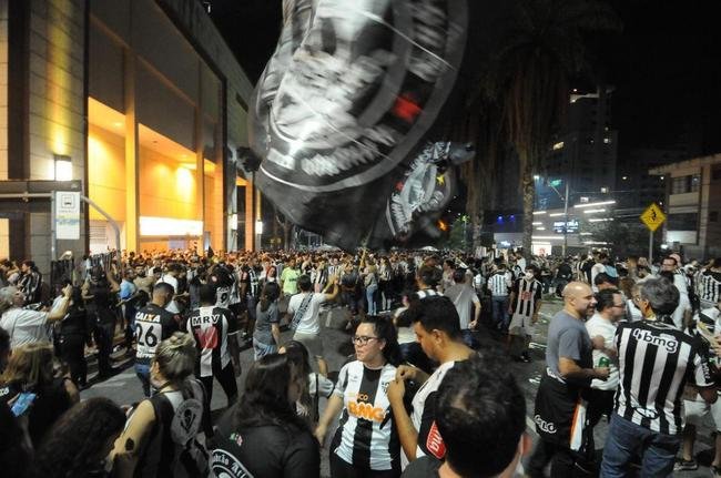 Festa da torcida pelo bicampeonato brasileiro do Atltico na sede do clube, no bairro de Lourdes, em BH