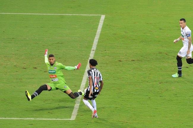 O Atltico recebeu o Athletic nesta tera-feira (15), no Mineiro, em Belo Horizonte. A partida, vlida pela 7 rodada do Campeonato Mineiro de 2022, marcou o centsimo jogo do goleiro Everson com a camisa do Galo.