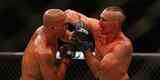 Veja as melhores fotos da batalha entre Robbie Lawler e Rory MacDonald