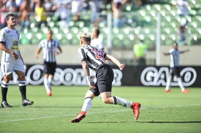 Atltico comeou arrasador e abriu 3 a 0 com gols de Elias (2) e Rger Guedes