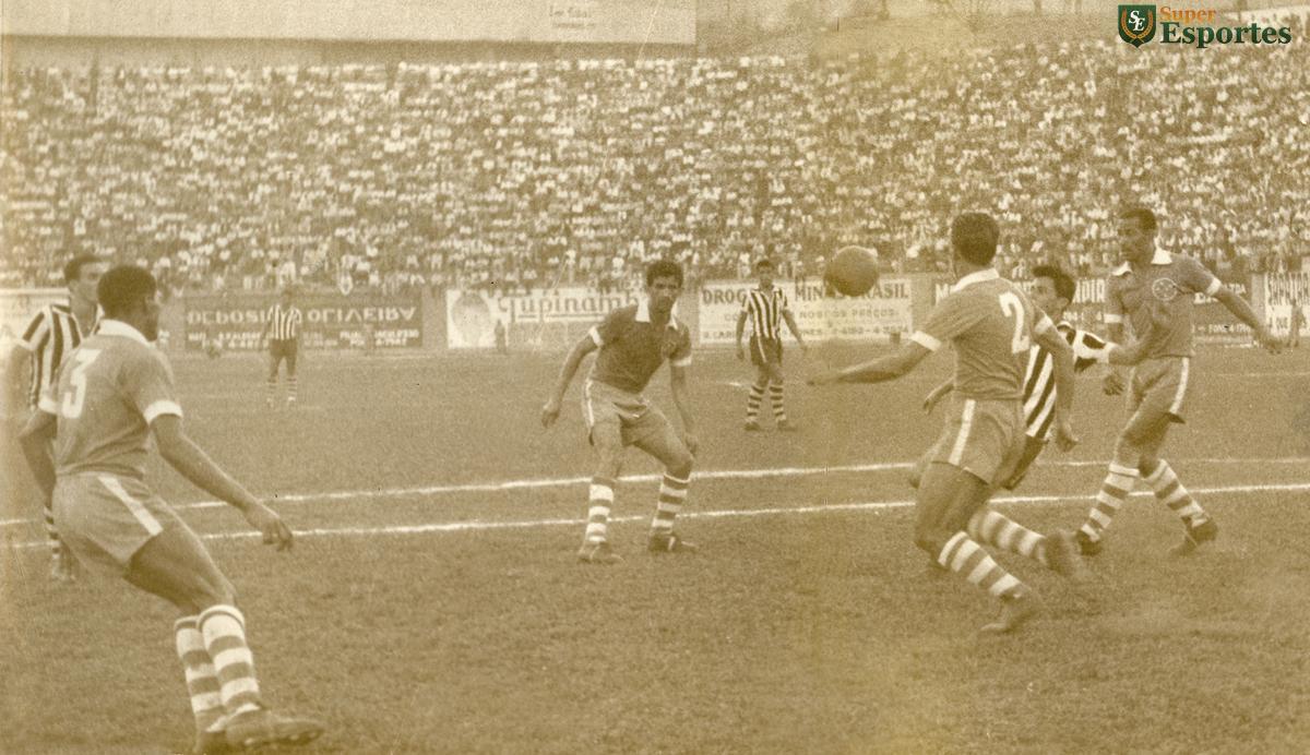 Rivalidade entre Cruzeiro e Atlético cresceu a partir nos anos 1940