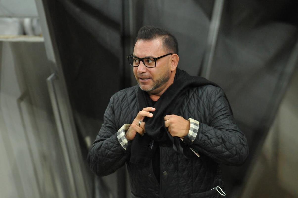 Atltico e Tolima se enfrentaram na noite desta quarta-feira (25), no Mineiro, em Belo Horizonte. A partida foi vlida pela 6 rodada da fase de grupos da Copa Libertadores da Amrica.