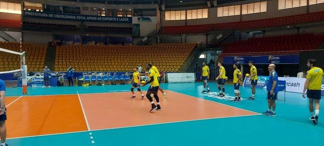 Cruzeiro treina no Sabiazinho, em Uberlndia, antes da deciso contra o Minas na Superliga Masculina