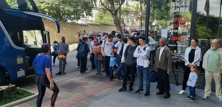 Delegao do Equador desembarcou nesta tera-feira em Belo Horizonte, onde estrear na Copa Amrica