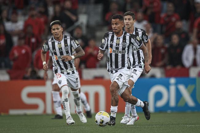 Neste domingo (17), o Atltico enfrentou o Athletico-PR pela segunda rodada da Srie A do Campeonato Brasileiro. A partida foi realizada na Arena da Baixada, em Curitiba.