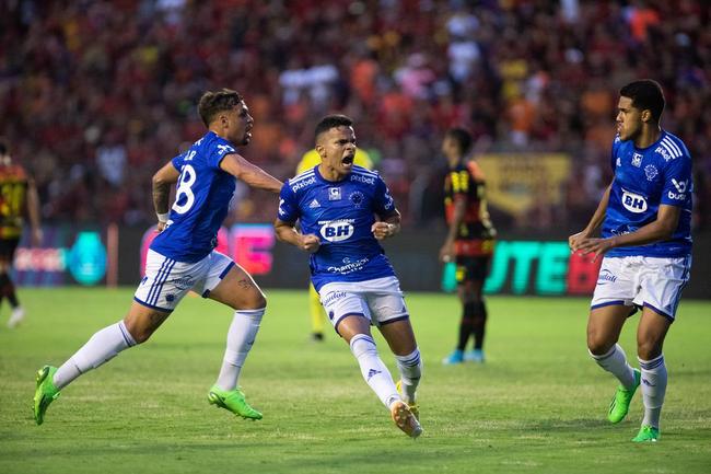 Cruzeiro foi batido pelo Sport por 3 a 1 na Ilha do Retiro pela Série B
