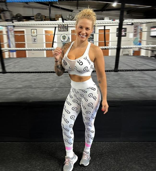 Fotos da boxeadora australiana Ebanie Bridges