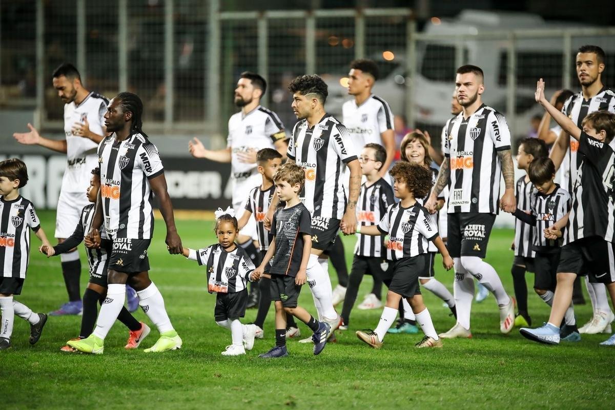 Fotos do duelo entre Atltico e Cear, no Independncia, pela 22 rodada do Brasileiro