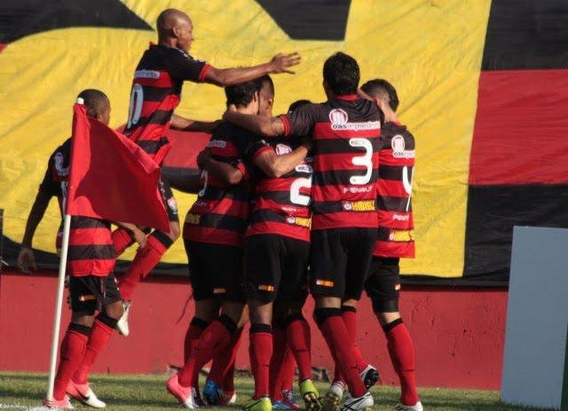 2012 - Vitria (44 pontos)