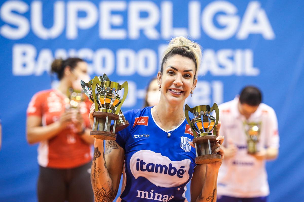 Festa do Minas com a conquista do tetra da Superliga Feminina e premiação dos melhores do torneio edição 2020/2021