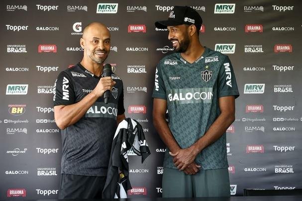 Imagens da apresentação de Maicon Bolt no Atlético