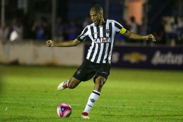 Imagens da vitória do Atlético sobre a URT