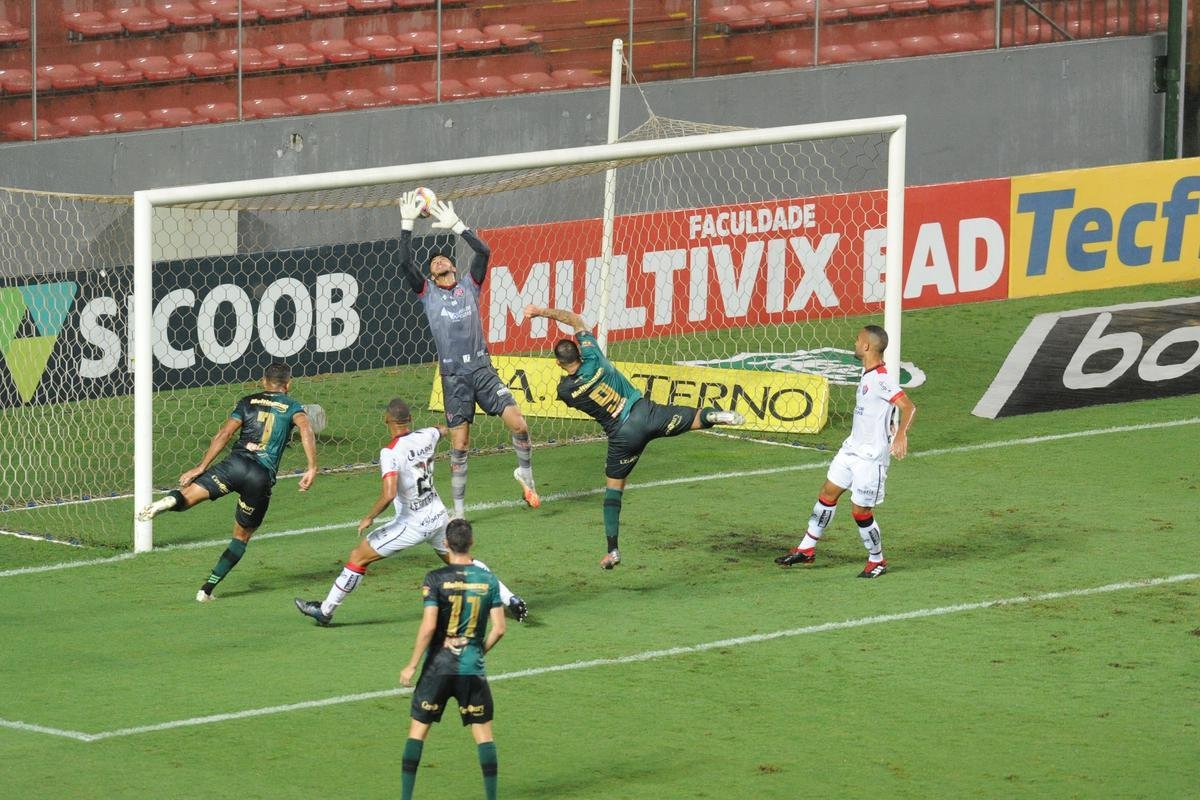 Fotos de Amrica x Vitria, no Independncia, pela 33 rodada