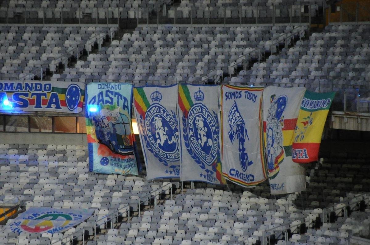 Cruzeiro x Juventude: fotos do jogo desta sexta-feira, no Mineiro, pela 16 rodada da Srie B