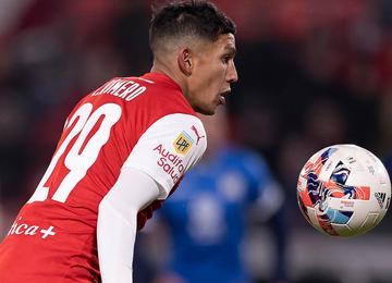 Volante de 28 anos está na mira da Raposa. Outros clubes também têm interesse, casos de Internacional e Vélez