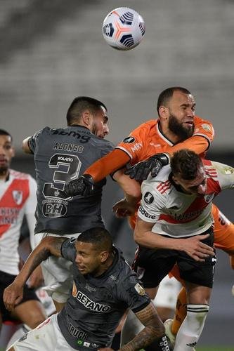 River Plate x Atltico: fotos do duelo de ida das quartas de final da Copa Libertadores, no Monumental de Nez, em Buenos Aires