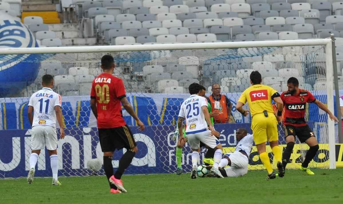 Imagens da partida entre Cruzeiro e Sport, duelo vlido pela 21 rodada da Srie A do Campeonato Brasileiro