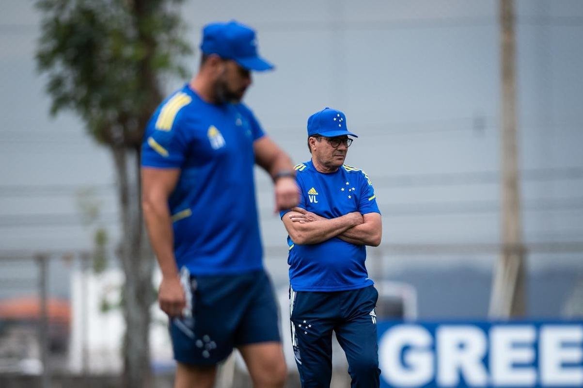 Fotos do treino do Cruzeiro desta segunda-feira (18/10)