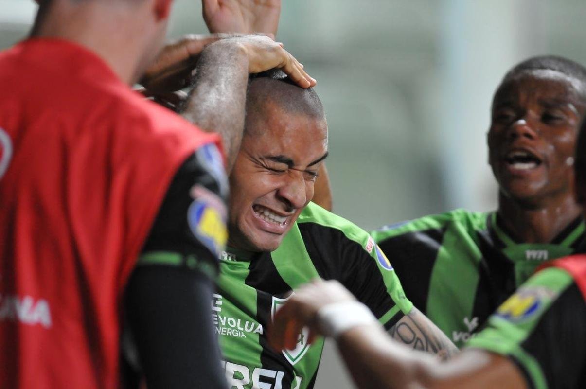 Fotos de Amrica x Pearol pela Sul-Americana, no Independncia