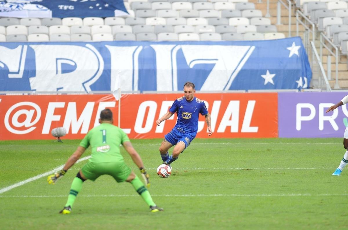 Fotos do clssico de ida da semifinal do Campeonato Mineiro, entre Cruzeiro e Amrica, no Mineiro, em Belo Horizonte