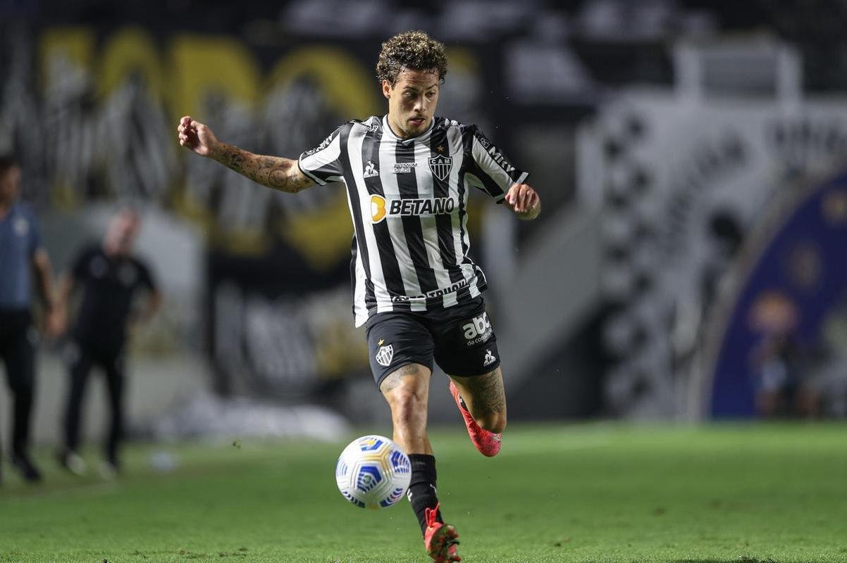 Fotos do jogo entre Santos e Atltico, na Vila Belmiro, em Santos, pela stima rodada do Campeonato Brasileiro de 2021