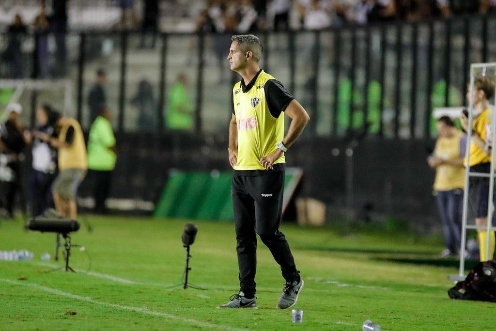 Equipes se enfrentaram no So Janurio, pela 2 rodada do Brasileiro