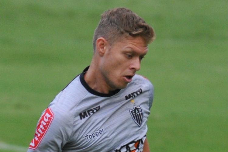 Marlone deixou ao Atltico ao fim do contrato de emprstimo firmado com o Corinthians. O meia defende o Sport atualmente.