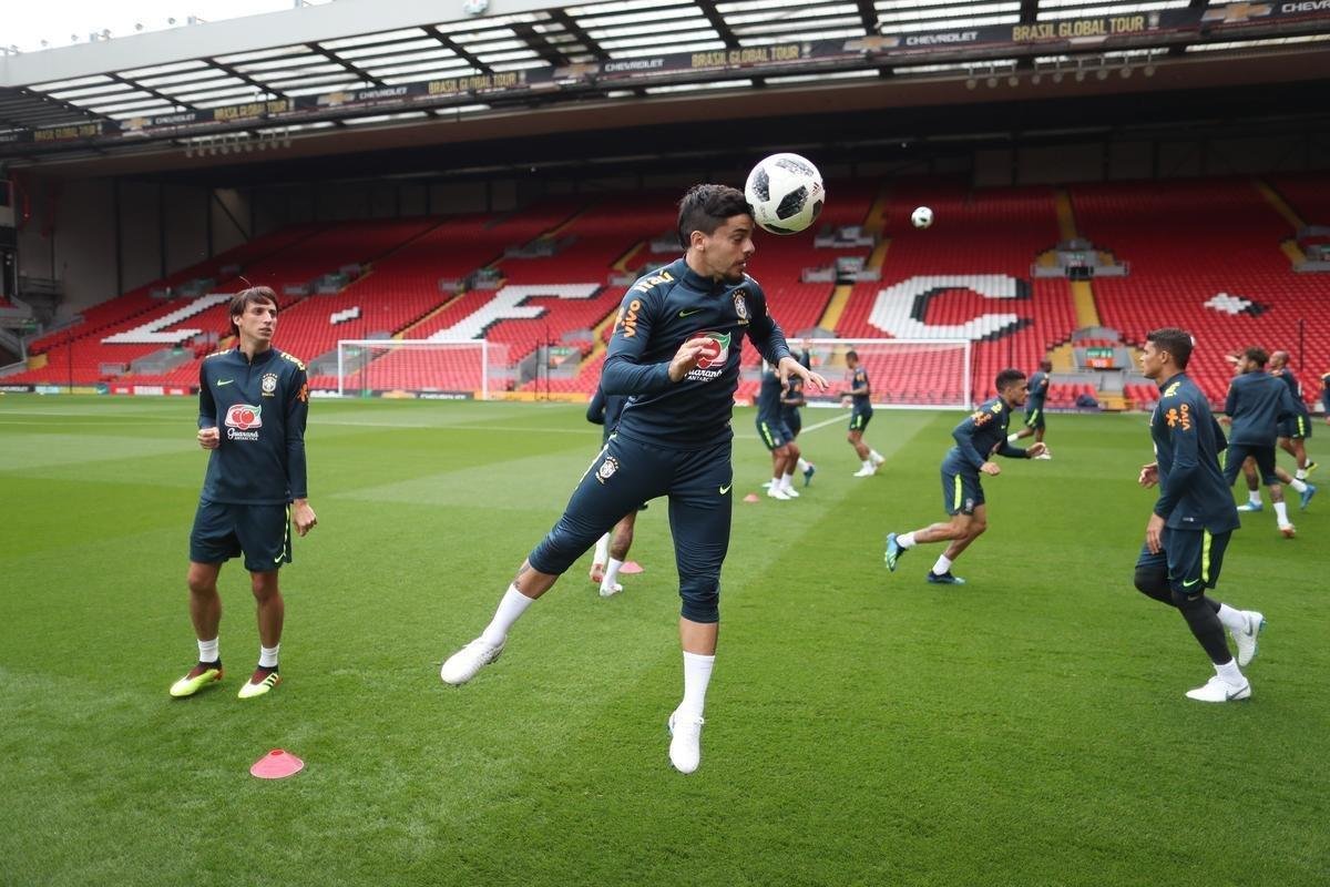 Veja imagens do último treino do Brasil antes do amistoso contra a Croácia