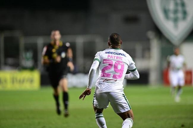 Veja as fotos do confronto entre Amrica e Bahia, no estdio Independncia, em BH, pela 27 rodada do Campeonato Brasileiro.
