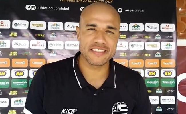 Roger foi campeão do interior à frente do Athletic