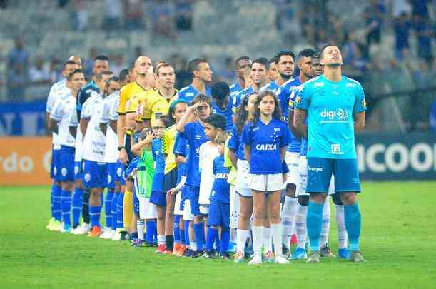 Fotos do duelo entre Cruzeiro e CSA, no Mineiro, pela 35 rodada do Brasileiro
