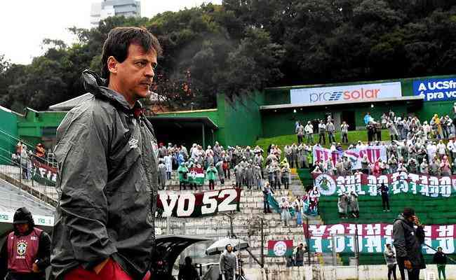 Fernando Diniz é o técnico do Fluminense, próximo adversário do Atlético