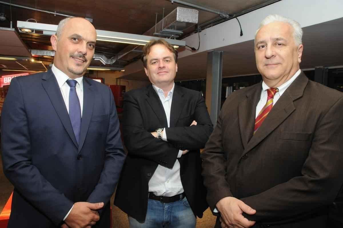 Personalidades na cerimnia do 16 Trofu Tel Santana