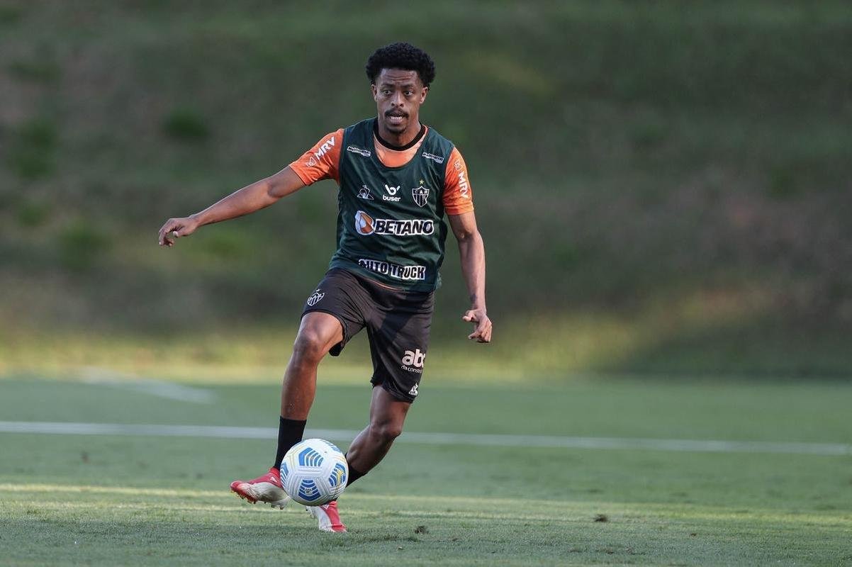 Fotos do primeiro treino de Diego Costa pelo Atltico