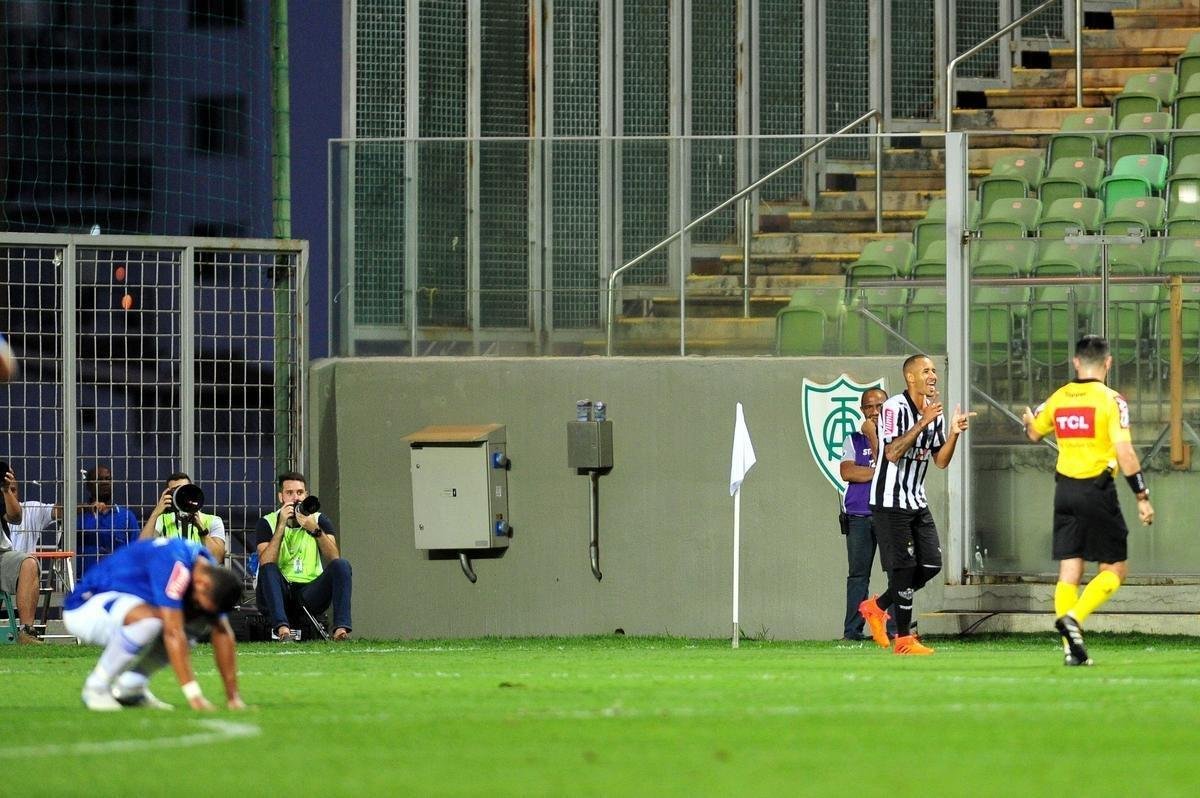 Aps por 2 a 2 no tempo normal, Cruzeiro derrotou Atltico por 4 a 2 nas penalidades e se sagrou campeo de torneio indito. Em 2018, clube celeste disputar a Copa Libertadores da categoria