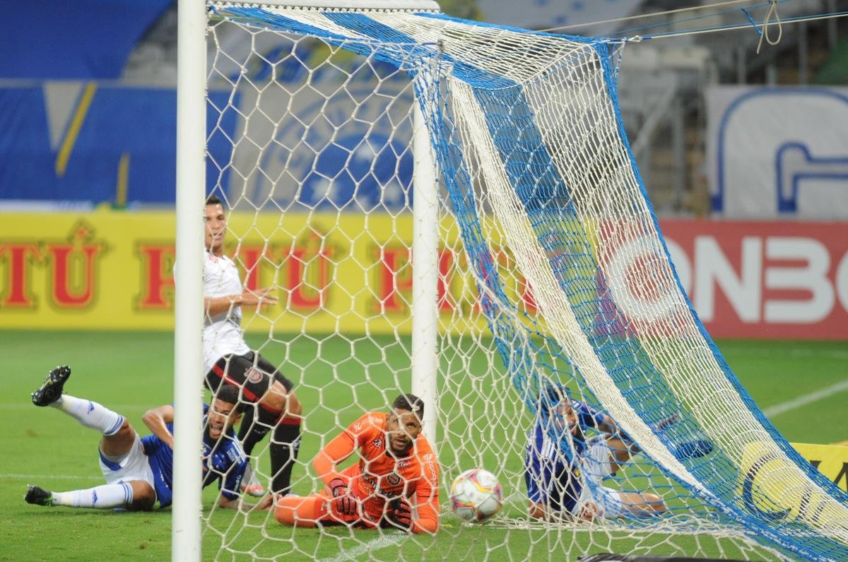 Fotos do jogo entre Cruzeiro e Brasil de Pelotas-RS, no Mineiro, em Belo Horizonte, pela 26 rodada da Srie B do Campeonato Brasileiro (5/12/2020)