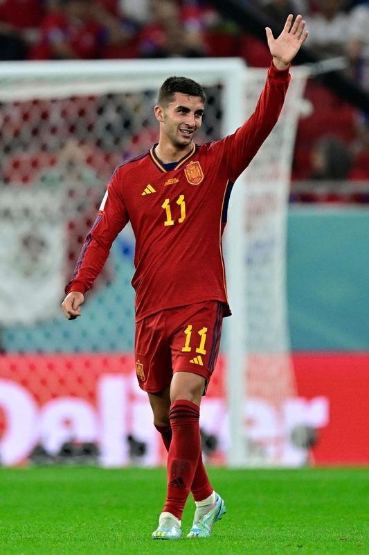 Ferrn Torres (Espanha) - 2 gols