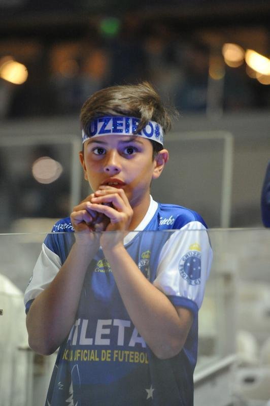 Chegada das torcidas de Cruzeiro e Grmio ao Mineiro para a semifinal da Copa do Brasil