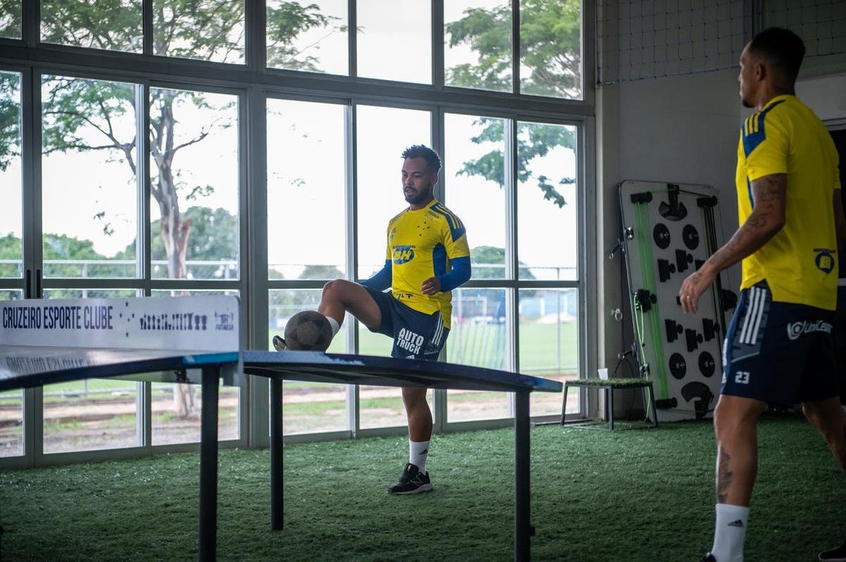 Fotos do treino do Cruzeiro desta segunda-feira (18/10)