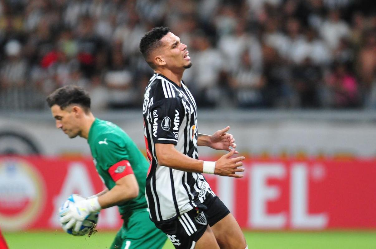 Fotos do jogo entre Atltico x Libertad, pela Copa Libertadores