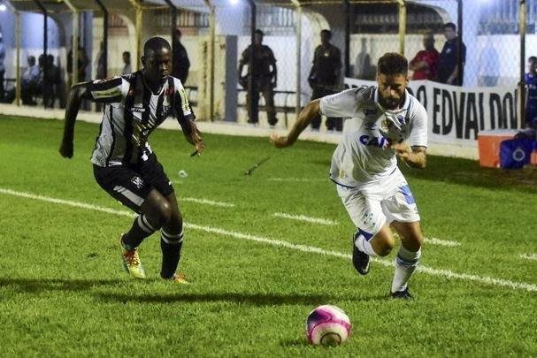 Fotos de Democrata 0x2 Cruzeiro, pela sexta rodada do Campeonato Mineiro