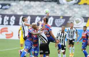Fotos do duelo entre Atltico e Fortaleza, no Mineiro, em Belo Horizonte, pela 33 rodada do Campeonato Brasileiro