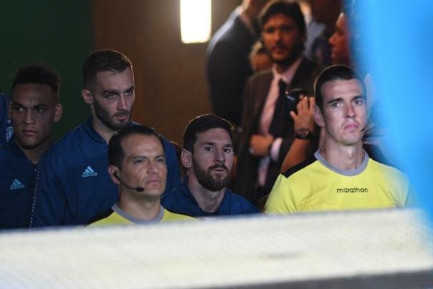 Fotos do duelo entre Argentina e Paraguai, no Mineiro, pela Copa Amrica