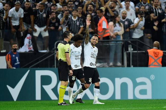 4° - Corinthians - 2,4 milhões