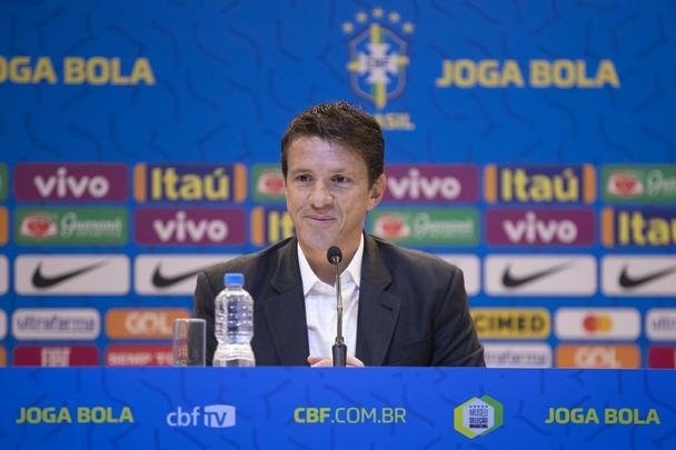 Tcnico Tite convocou a equipe nacional para jogos nos Estados Unidos, em setembro.