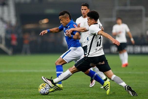 Galeria de fotos do jogo entre Corinthians e Cruzeiro, no Itaquero, pela Copa do Brasil