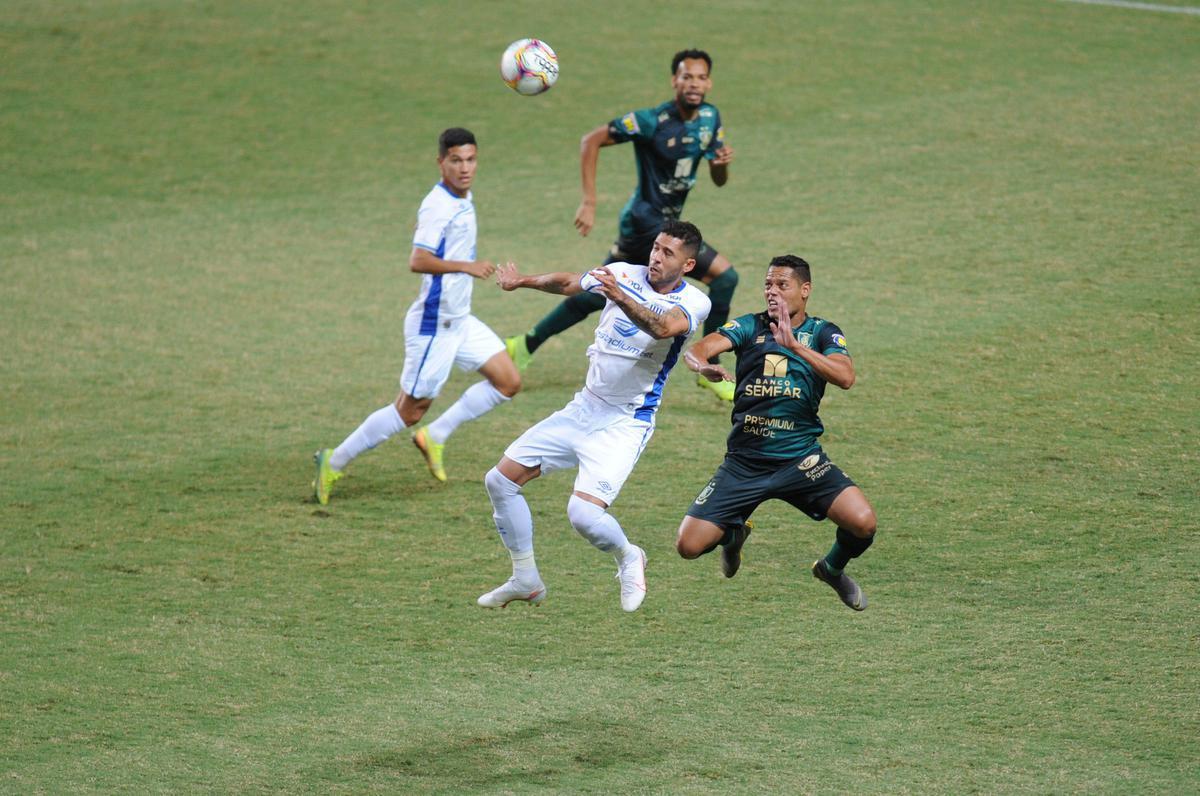 Fotos do jogo entre Amrica e Ava, no Independncia, em Belo Horizonte, pela 38 rodada da Srie B do Campeonato Brasileiro